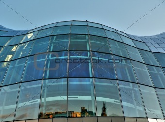 Glass building structure