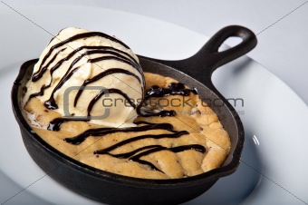 Skillet Baked Chocolate Chip Cookie 