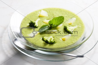 mix potato and broccoli soup