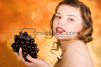 girl with grapes