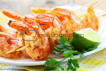 ready to eat grilled shrimp with lime and parsley