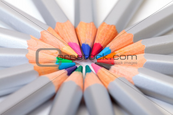Multicolored Pencil, Arrangement in Circle
