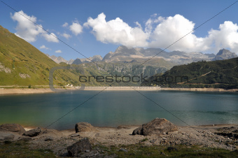 Alpine hydroelectric basin