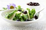 snack salad with grapes and cheese