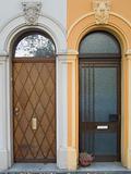 entrance doors with the arched vaults