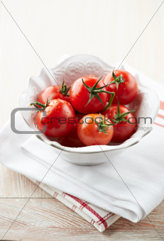 Fresh cherry tomatoes in a bowl