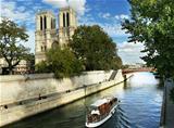 Boat trip on the Seine to Notre Dame