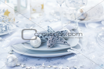 Place setting in silver for Christmas