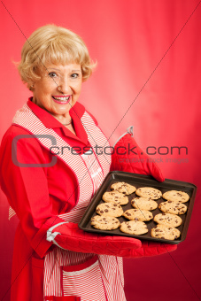 Retro Housewife Bakes Chocolate Chip Cookies
