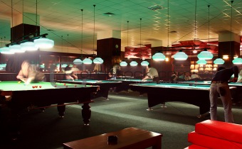 Snooker game - In saloon