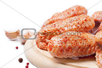 Spicy raw chicken wings