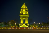 independence monument in phnom penh cambodia