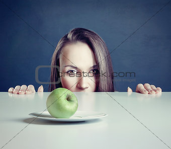woman with apple 