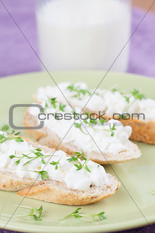 Cottage cheese canapes