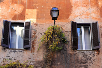 windows of Rome