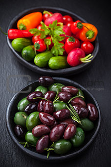 Mixed olives with raw snack vegetable