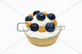 muffin with italian pastries called amaretti and blueberries