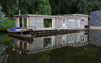 houseboats in canal