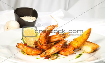 Shrimps prepared with garlic, chilli, white wine and balsamic vi