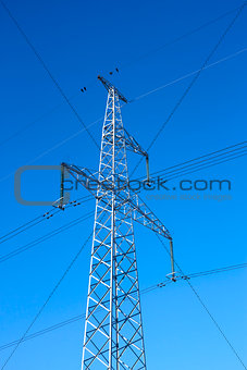 Electrical high-voltage metal pillar