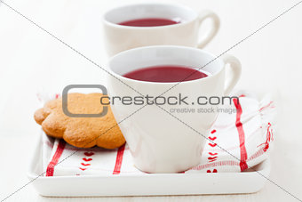 Christmas mulled wine and gingerbread biscuits