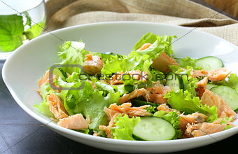 green salad with salmon and lettuce