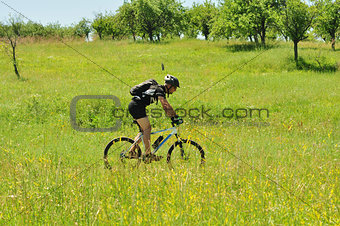 Outdoors bicyclist