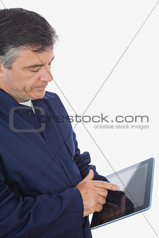 Mechanic using tablet computer