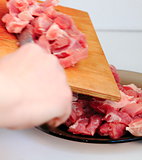 cook, cut meat