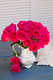 Mauve roses in vase
