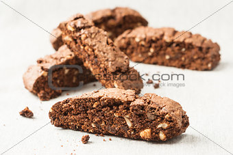 Chocolate biscotti pieces