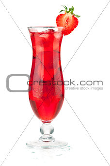 Strawberry cocktail with ice