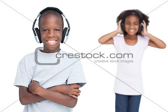 Kids listening to music with headphones