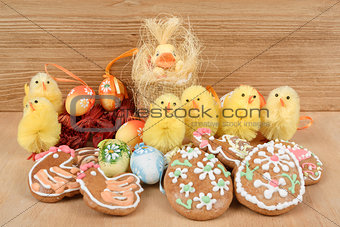 easter decoration, ginger bread, chicken and painted eggs