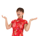 Chinese cheongsam girl open arms looking up