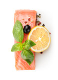Fillet of salmon with lemon and olive