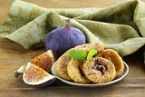 dried figs and fresh fruit
