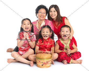 Asian Chinese family 