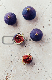 Still life with ripe figs