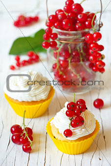 Cupcakes and berries.