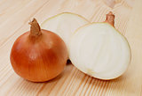 White onions, whole and halved