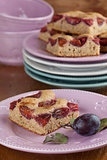 Spelt zucchini cake with plums