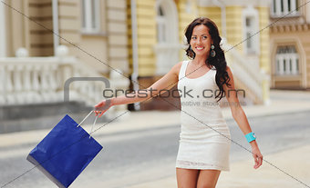  Beautiful  woman with shopping bag