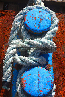 rope secured to dock stanchion