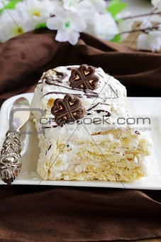 white layer cake with custard