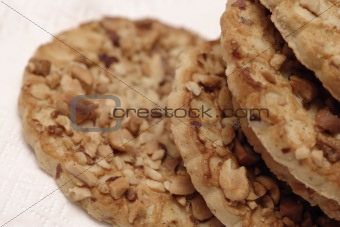 biscuit with nuts