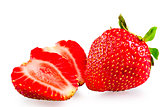whole and sliced ââripe strawberries