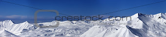 Panoramic view on snowy plateau and slopes for freeriding at nic