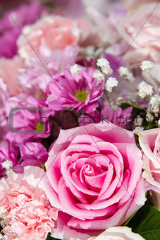 Rose flowers mixed bouquet