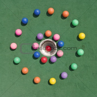 Golfballs In Circle